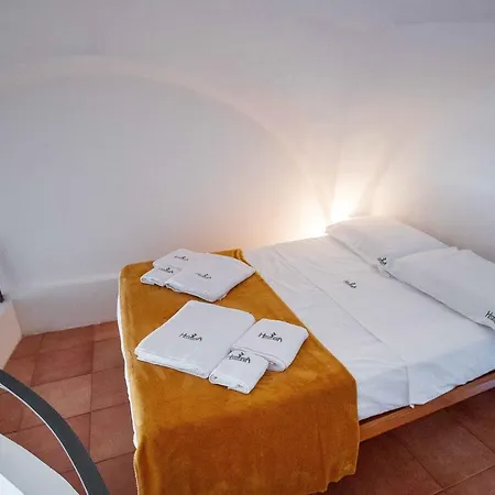 Hostunia Ostuni