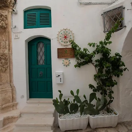 Hostunia * Ostuni