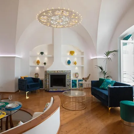 Hostunia * オストゥーニ